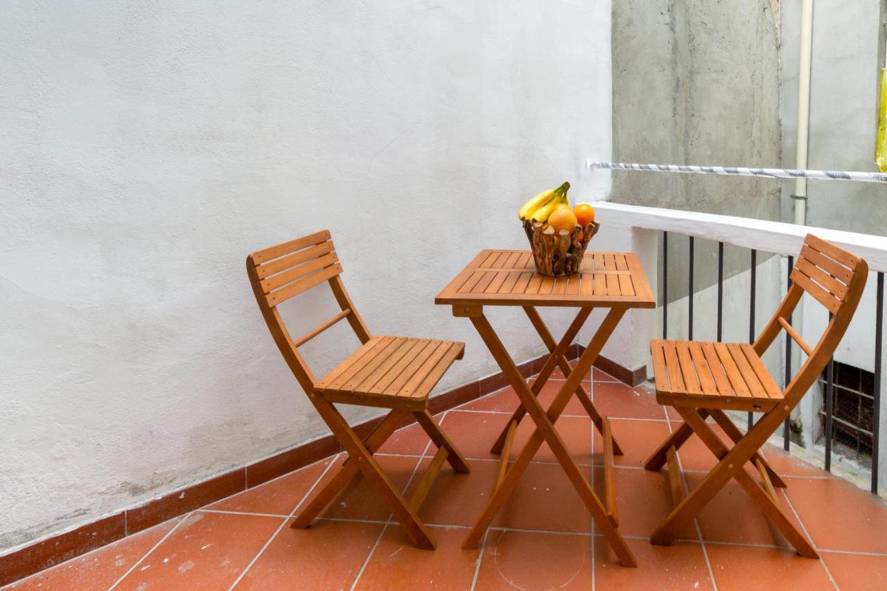 Apartemen Portici Antichi Monolocale A 5 Min Dal Duomo *