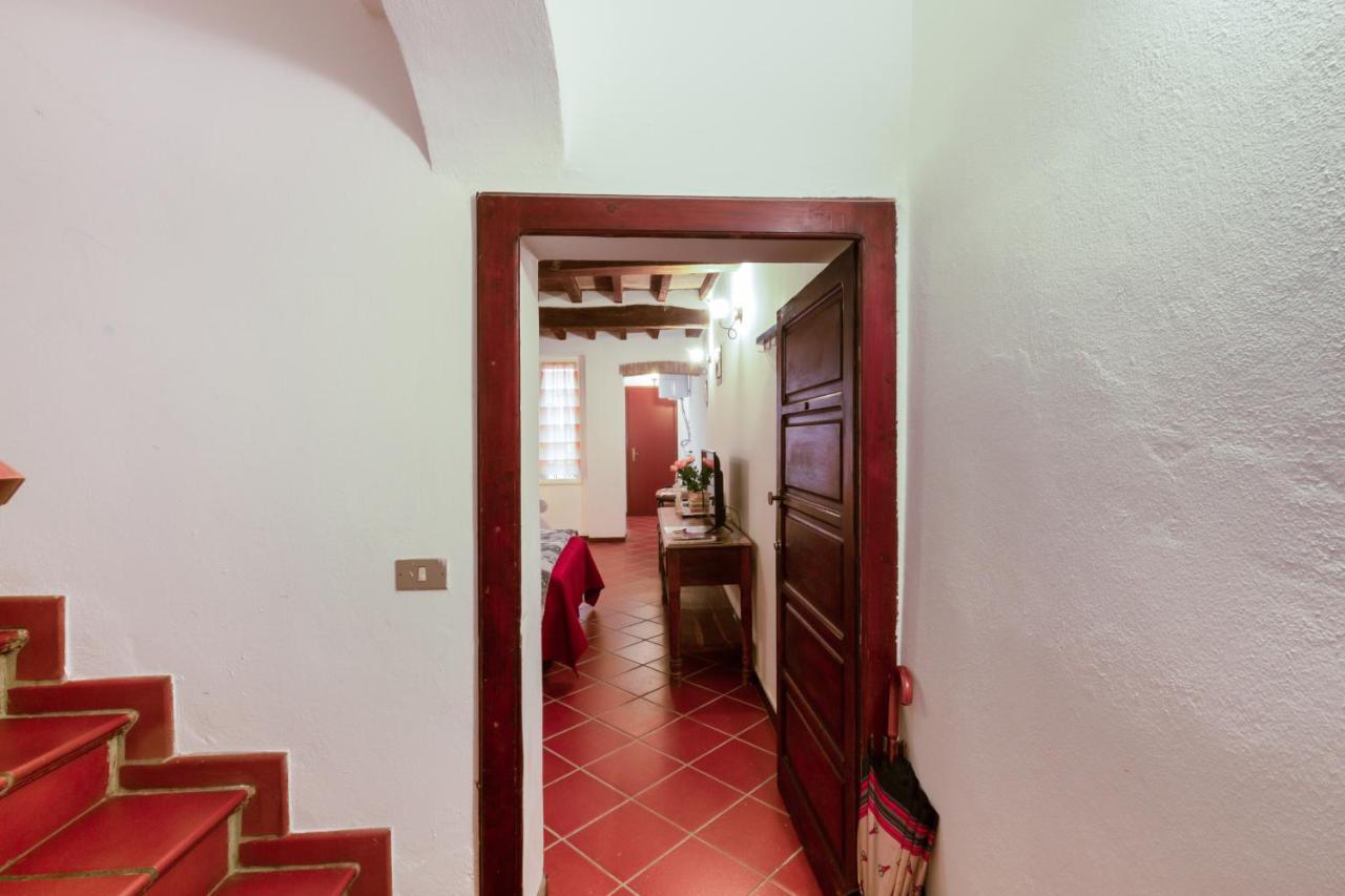 Apartment Portici Antichi Monolocale A 5 Min Dal Duomo *
